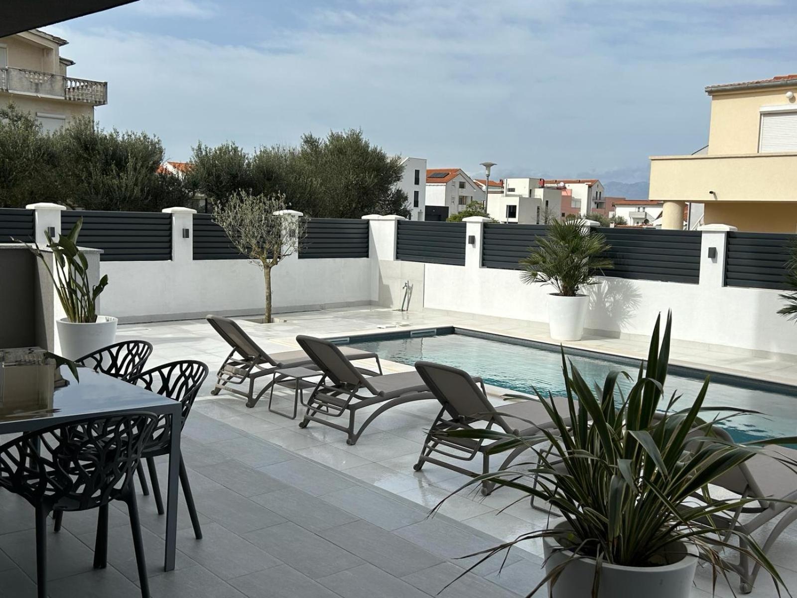 Apartments Cesare Nin Exterior photo